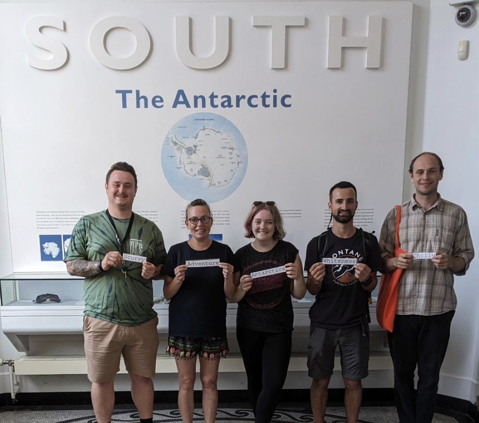 South - The Antarctic - Polar research institute - Cambridge